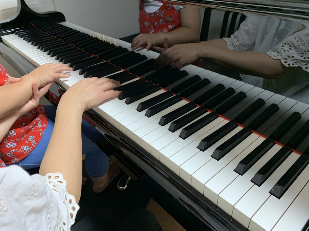 ピアノ講師募集　神奈川県相模原市、横浜市、大和市、川崎市、東京都町田市、八王子市、多摩市、狛江市、日野市